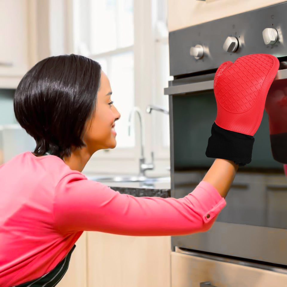 Ecoberi Silicone Oven Mitts and Pot Holder Set, Heat Resistant, Cook, Bake,  BBQ, Pack of 3 Green 